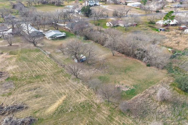 1705 E Bankhead Drive, Weatherford, TX 76086