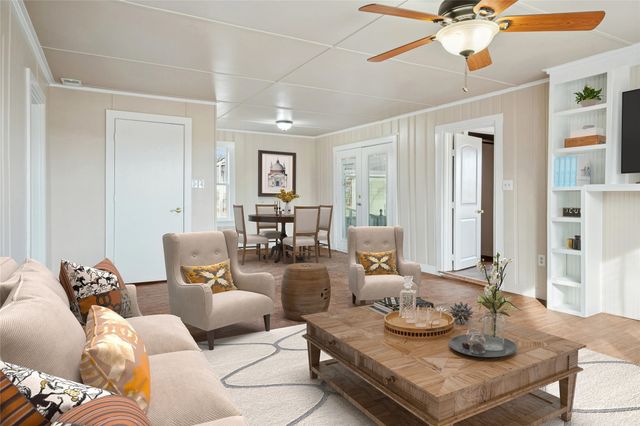 1705 E Bankhead Drive, Weatherford, TX 76086