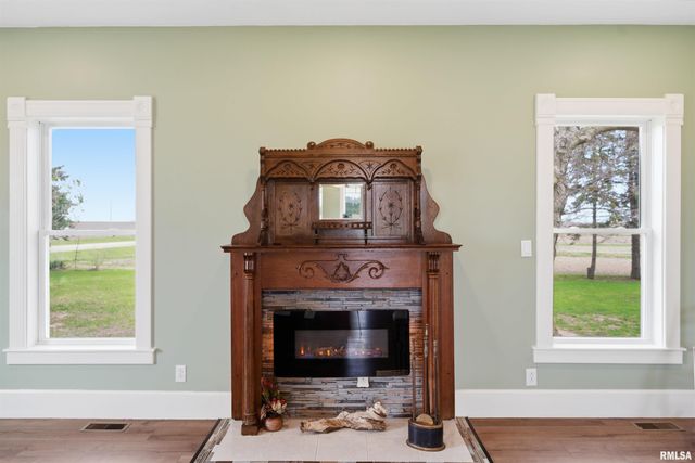 22014 N ROUTE 40, Edelstein, IL 61526