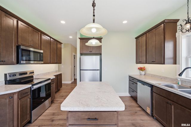 22014 N ROUTE 40, Edelstein, IL 61526