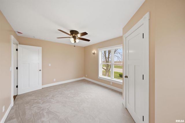 22014 N ROUTE 40, Edelstein, IL 61526