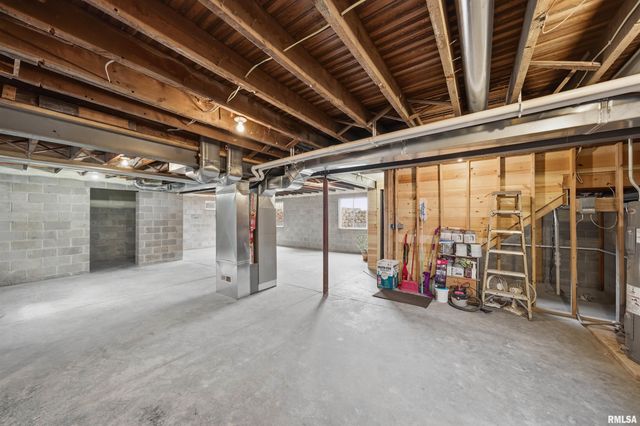 22014 N ROUTE 40, Edelstein, IL 61526