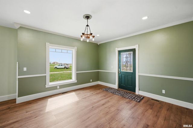 22014 N ROUTE 40, Edelstein, IL 61526