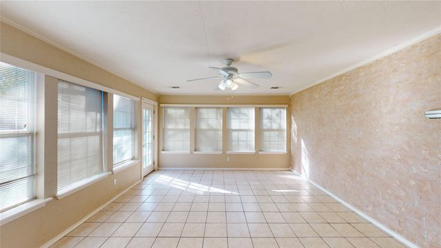 4936 Cockrell Avenue, Fort Worth, TX 76133