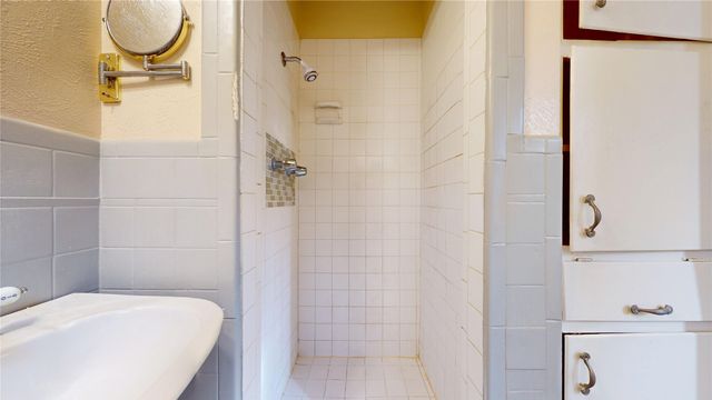 4936 Cockrell Avenue, Fort Worth, TX 76133