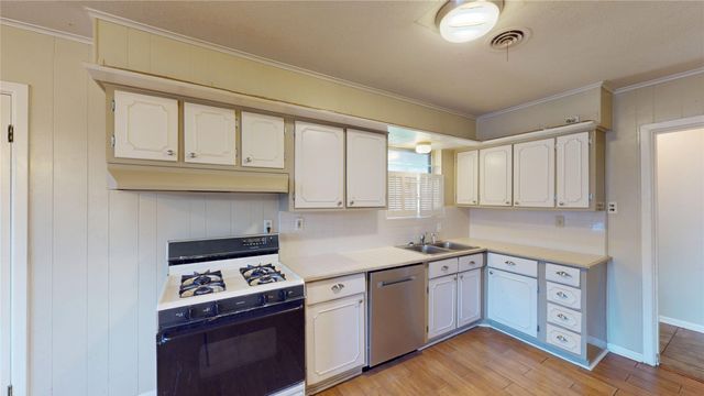 4936 Cockrell Avenue, Fort Worth, TX 76133