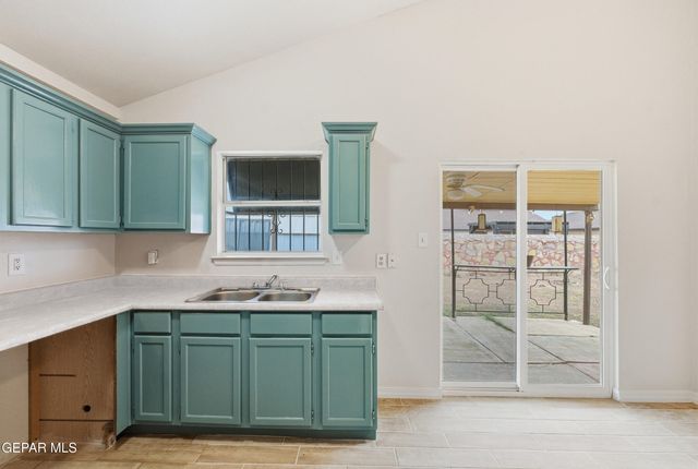 10385 Valle Fertil Drive, Socorro, TX 79927