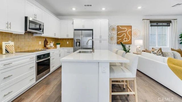 1360 Thunderbolt Lane, Rialto, CA 92376