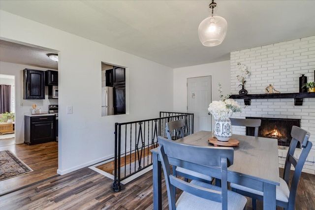 400 W Hollywood St, Wichita, KS 67217