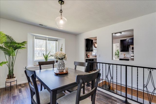 400 W Hollywood St, Wichita, KS 67217