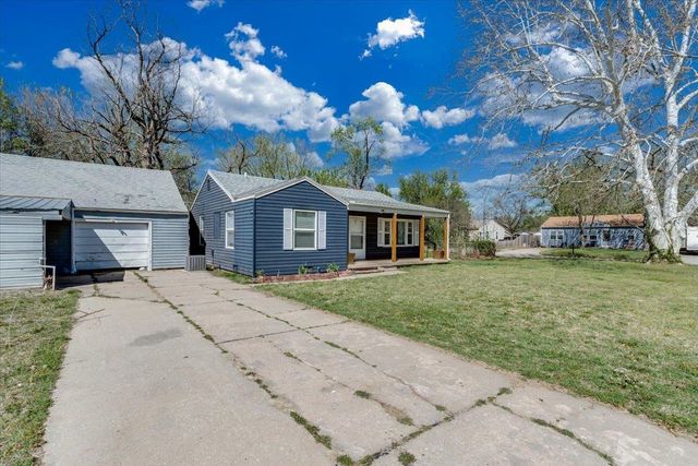 400 W Hollywood St, Wichita, KS 67217