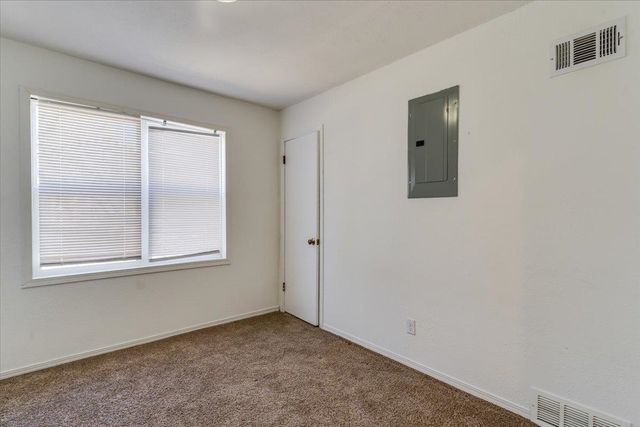 400 W Hollywood St, Wichita, KS 67217