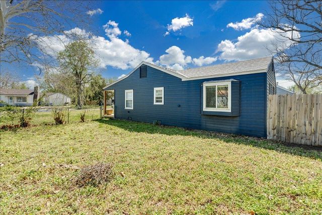 400 W Hollywood St, Wichita, KS 67217