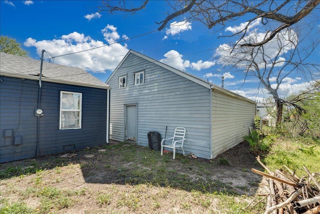 400 W Hollywood St, Wichita, KS 67217