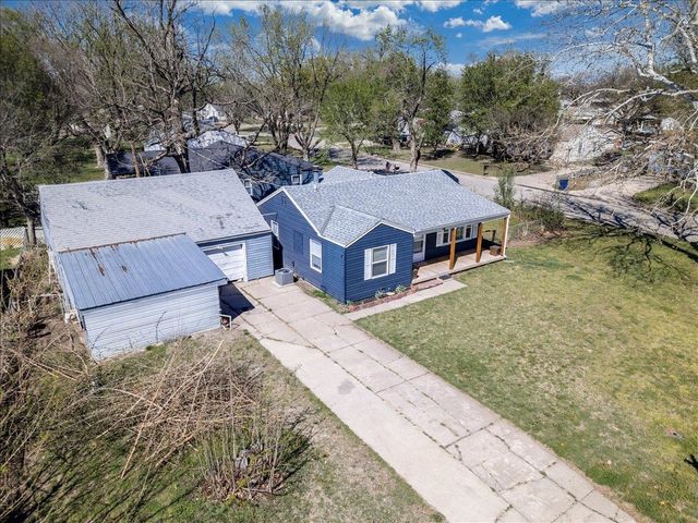 400 W Hollywood St, Wichita, KS 67217