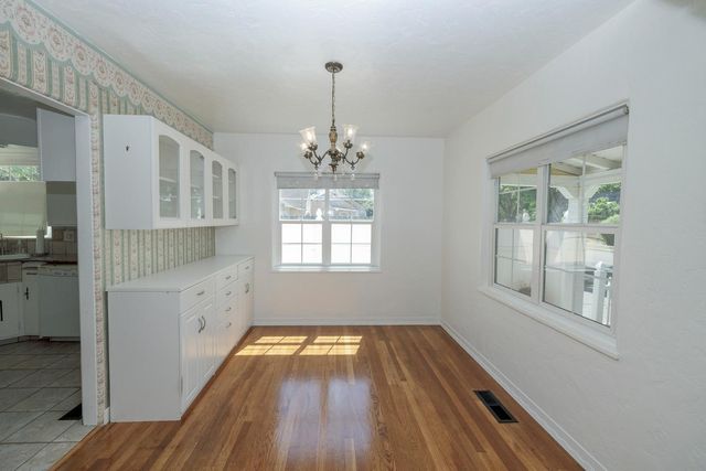 225 Fresno Ave, Modesto, CA 95351