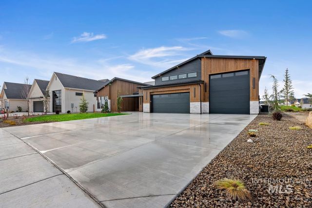 3415 N Harvest Moon Way, Eagle, ID 83616