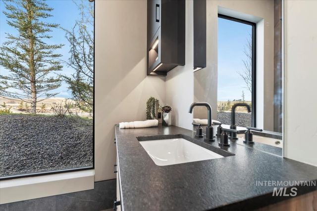 3415 N Harvest Moon Way, Eagle, ID 83616