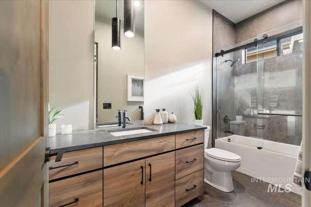 3415 N Harvest Moon Way, Eagle, ID 83616