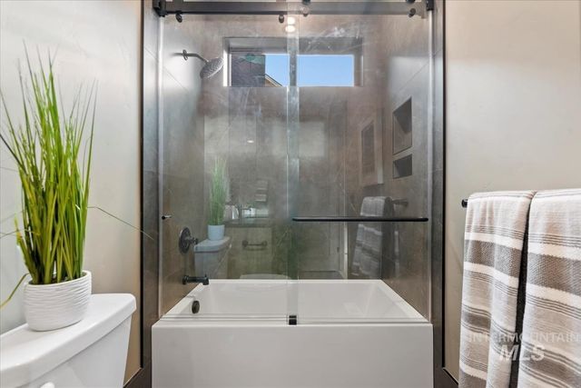 3415 N Harvest Moon Way, Eagle, ID 83616