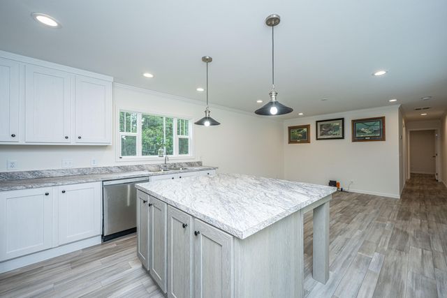 204 Wyman Road, Eutawville, SC 29048