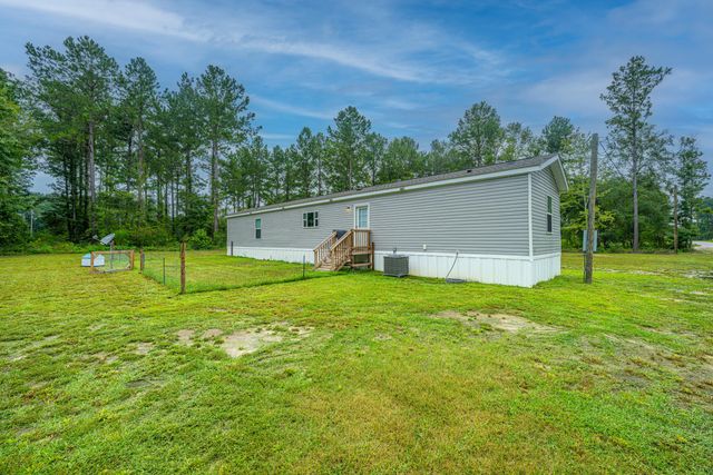 204 Wyman Road, Eutawville, SC 29048