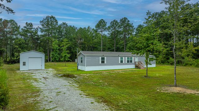 204 Wyman Road, Eutawville, SC 29048