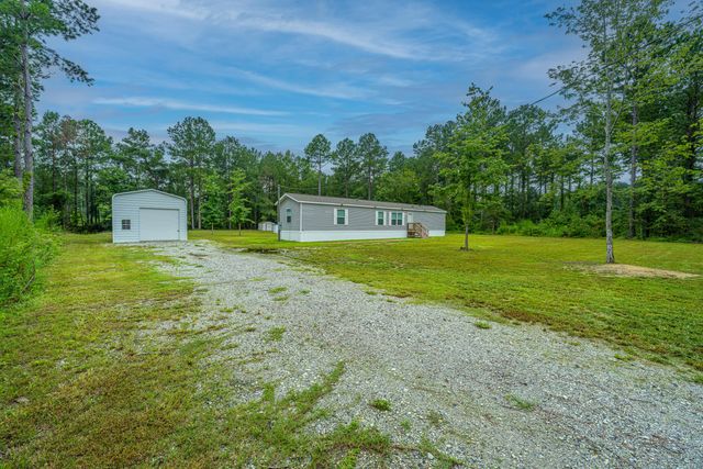 204 Wyman Road, Eutawville, SC 29048