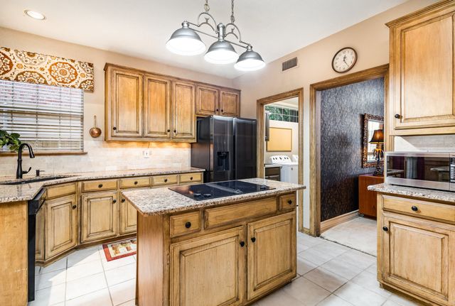 3504 Sandy Trail Lane, Plano, TX 75023