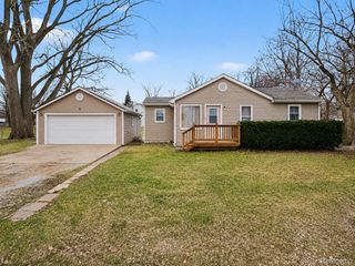 3316 Lockhead Street, Burton, MI 48529