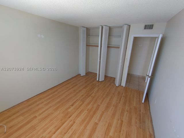 2780 NE 183rd St 1402, Aventura, FL 33160