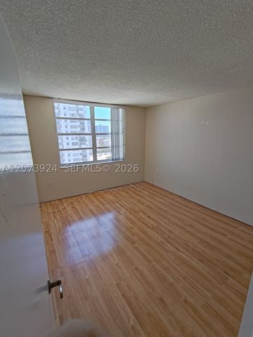 2780 NE 183rd St 1402, Aventura, FL 33160