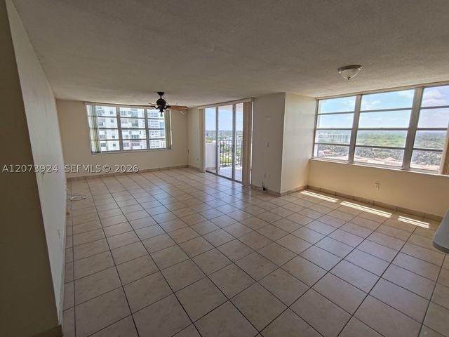 2780 NE 183rd St 1402, Aventura, FL 33160