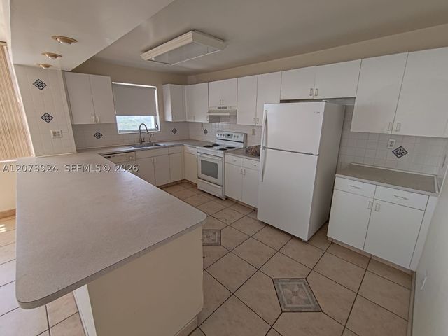 2780 NE 183rd St 1402, Aventura, FL 33160