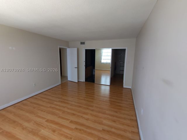2780 NE 183rd St 1402, Aventura, FL 33160