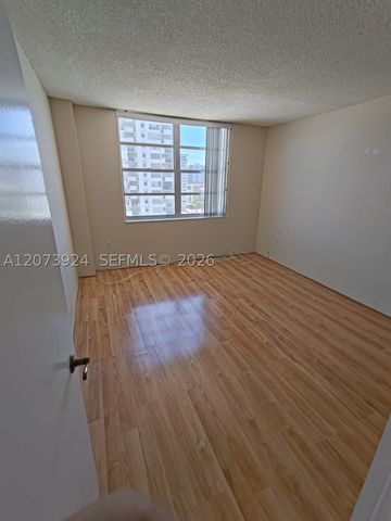 2780 NE 183rd St 1402, Aventura, FL 33160