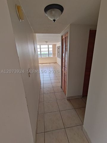 2780 NE 183rd St 1402, Aventura, FL 33160