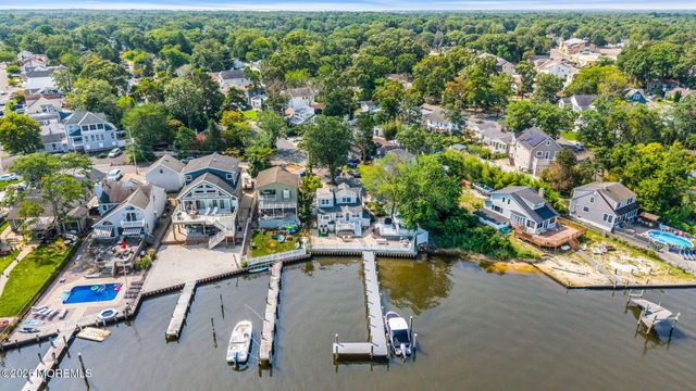 1 Pinehurst Road, Brick, NJ 08723