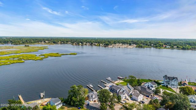 1 Pinehurst Road, Brick, NJ 08723