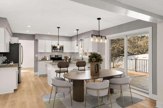 16795 Illinois Avenue, Lakeville, MN 55044