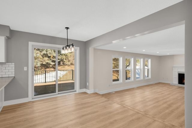 16795 Illinois Avenue, Lakeville, MN 55044