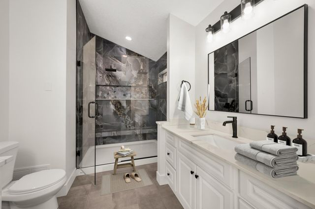 16795 Illinois Avenue, Lakeville, MN 55044