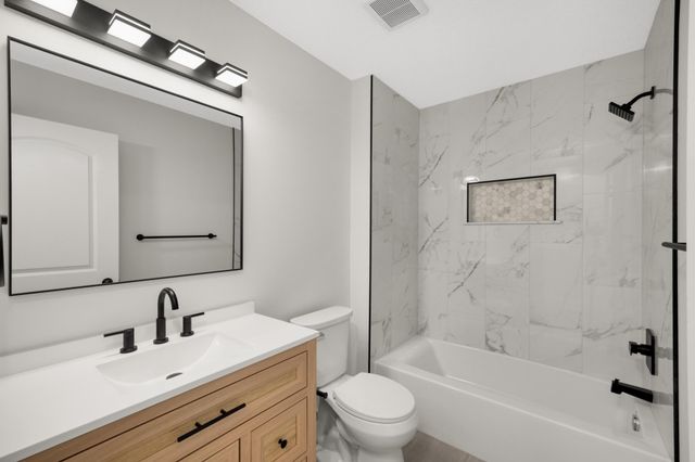 16795 Illinois Avenue, Lakeville, MN 55044