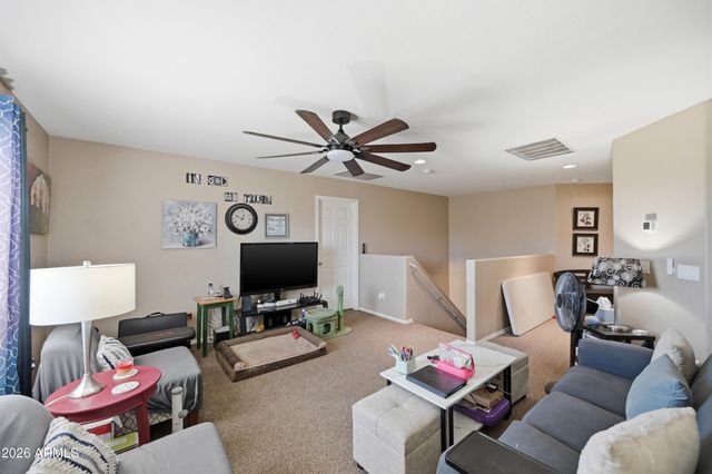 893 E COTTON FARM Lane, San Tan Valley, AZ 85140