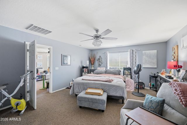 893 E COTTON FARM Lane, San Tan Valley, AZ 85140