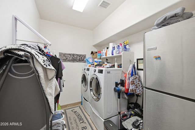 893 E COTTON FARM Lane, San Tan Valley, AZ 85140