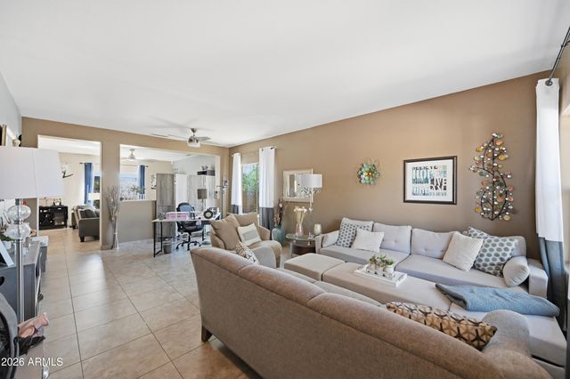 893 E COTTON FARM Lane, San Tan Valley, AZ 85140