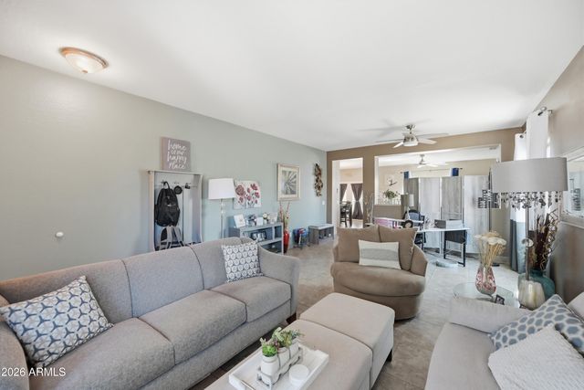 893 E COTTON FARM Lane, San Tan Valley, AZ 85140