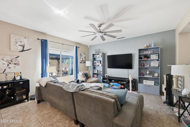 893 E COTTON FARM Lane, San Tan Valley, AZ 85140