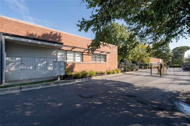 5200 Peachtree Road 2114, Chamblee, GA 30341